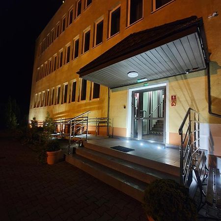 Lux Resort Kraśnik Esterno foto