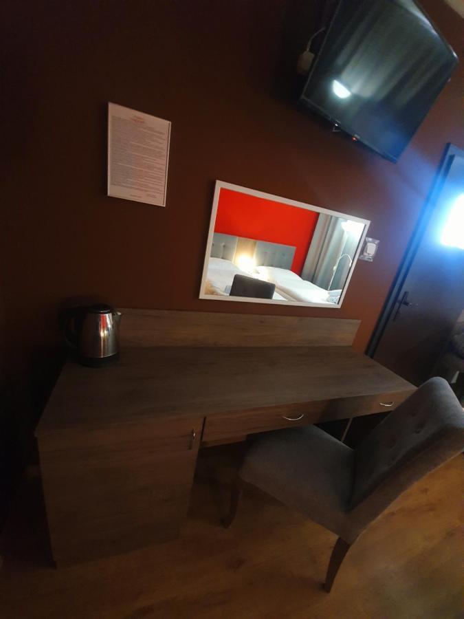 Lux Resort Kraśnik Esterno foto