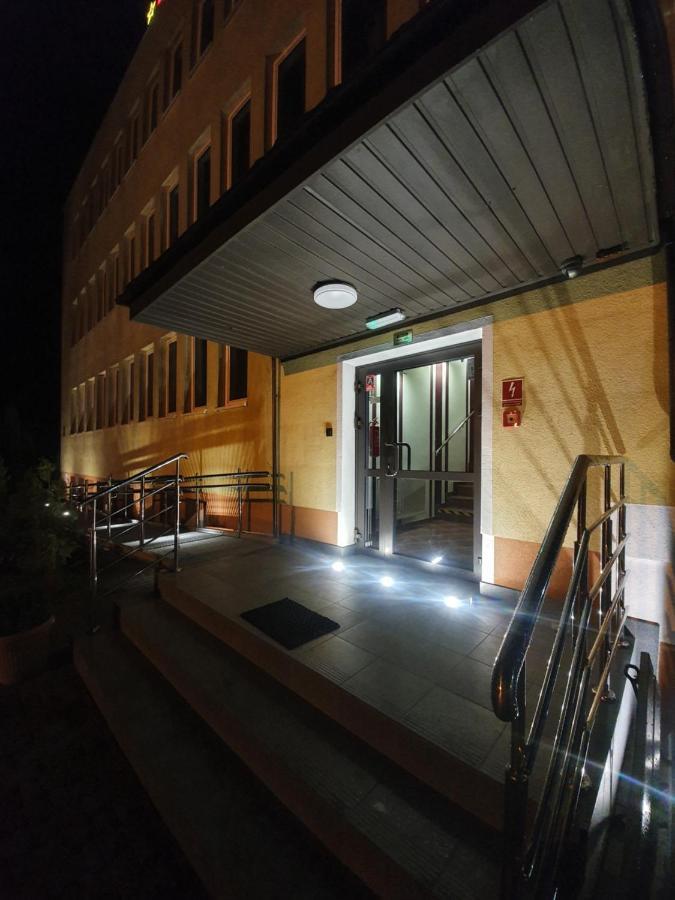 Lux Resort Kraśnik Esterno foto