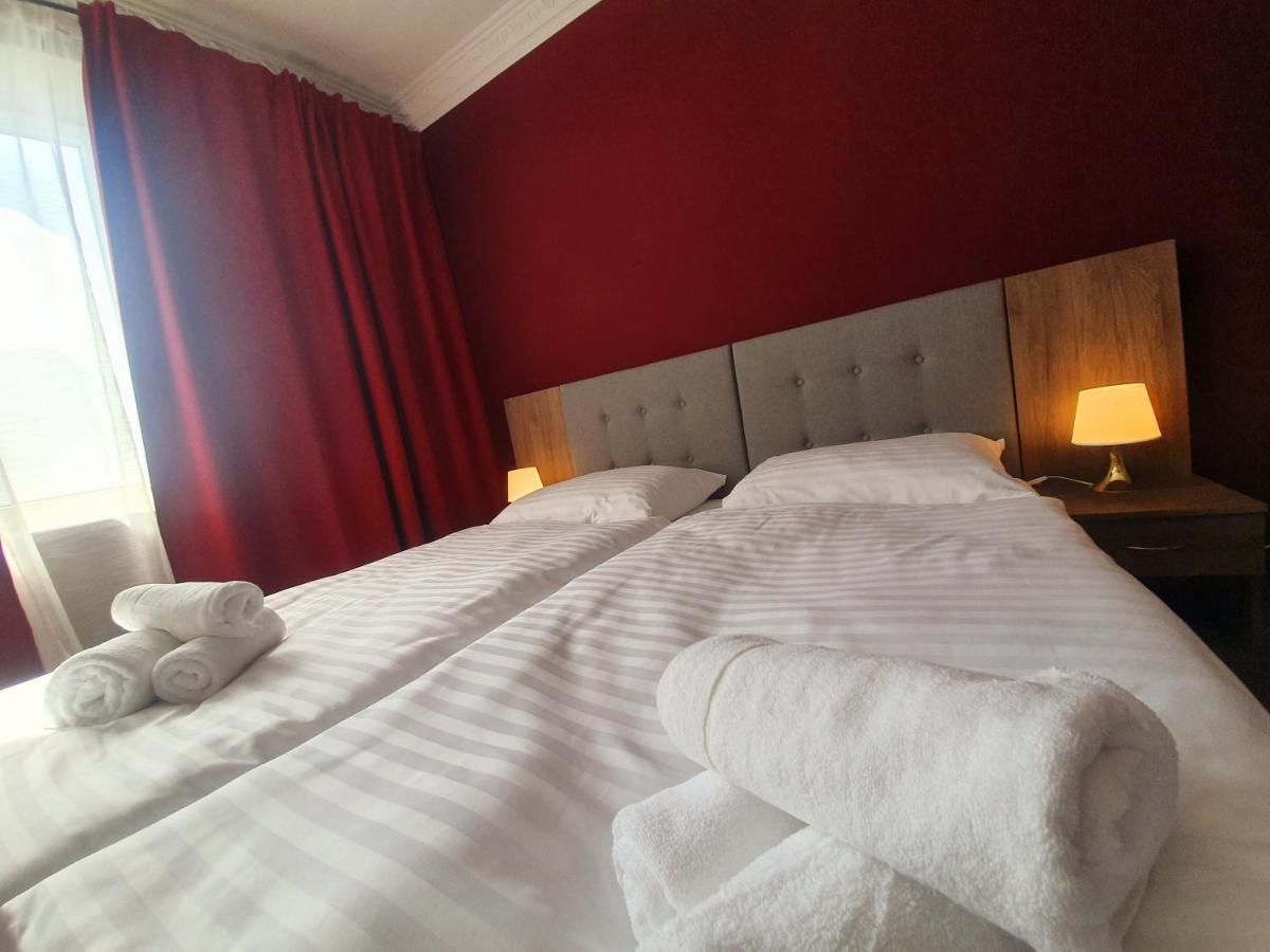 Lux Resort Kraśnik Esterno foto
