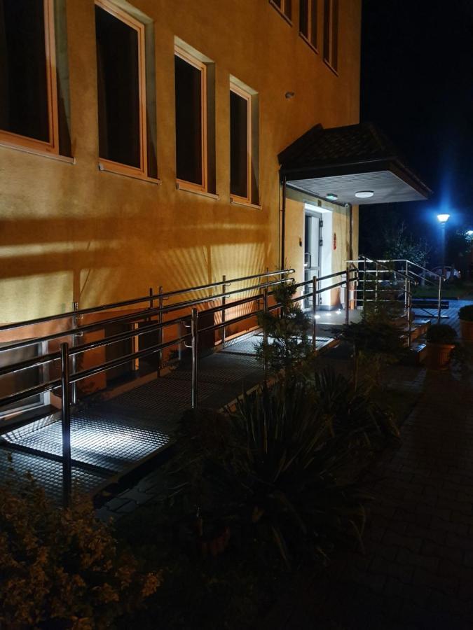 Lux Resort Kraśnik Esterno foto