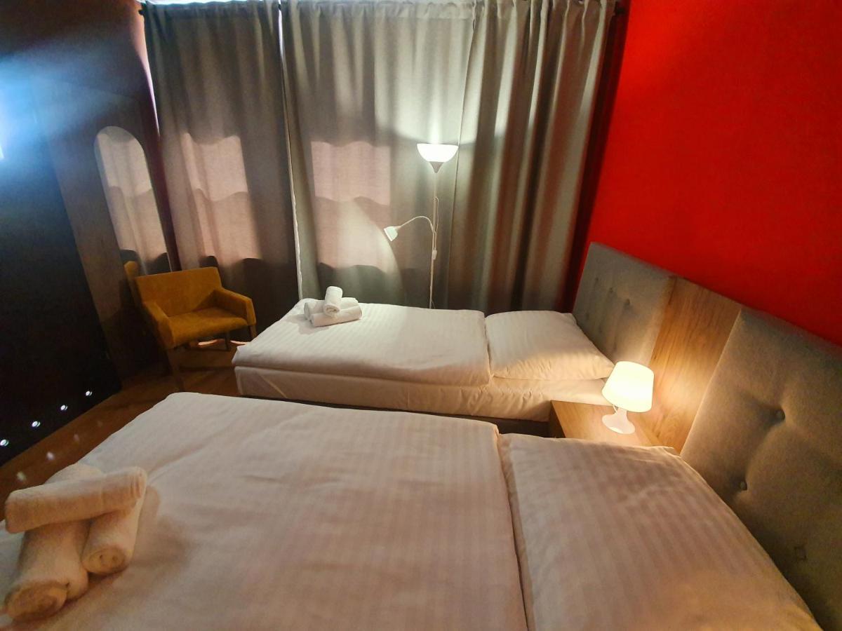 Lux Resort Kraśnik Esterno foto